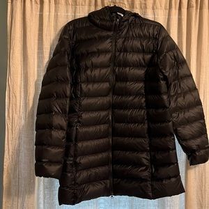 Eddie Bauer black down coat xl